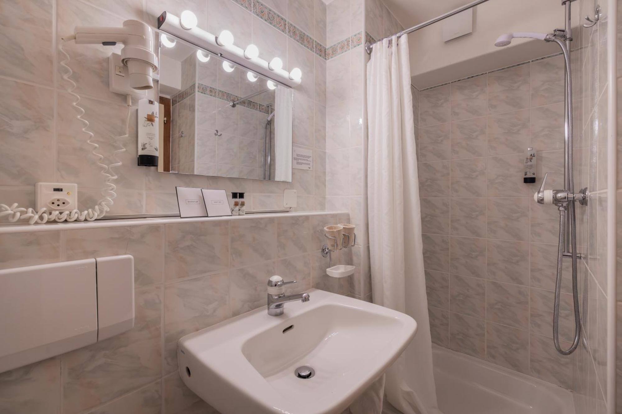 Hotel La Rotonde Verbier Ngoại thất bức ảnh